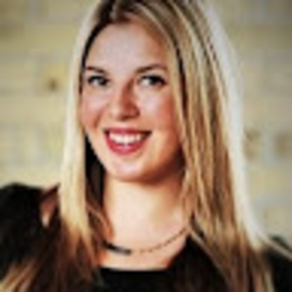 Meet your Posher, Dana - Picture 1 of 1